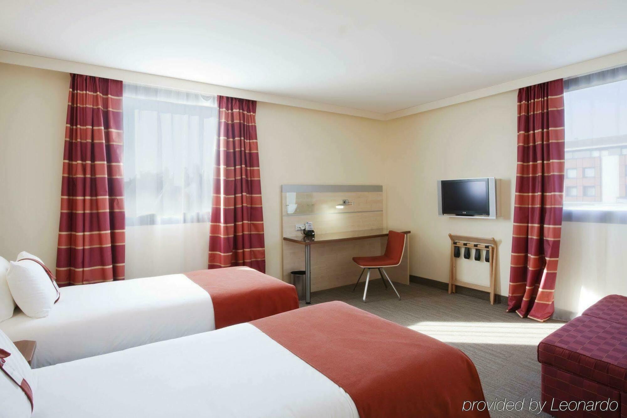 Holiday Inn Express Toulouse Airport, An Ihg Hotel Blagnac Luaran gambar